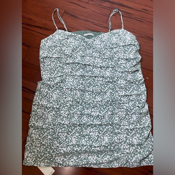 New Without Tags Abercrombie & Fitch Rouched Mini Dress in sage green print XXLT - Picture 2 of 7